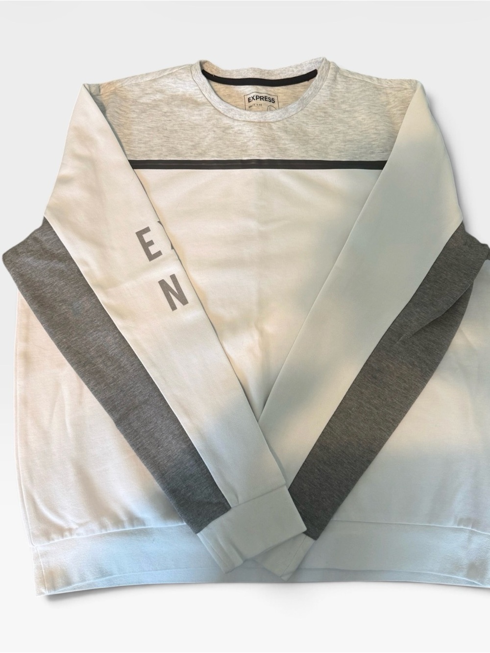 Express Men’s Large Color Block Sweatshirt Gray Ivory Black Graphic Sleeve